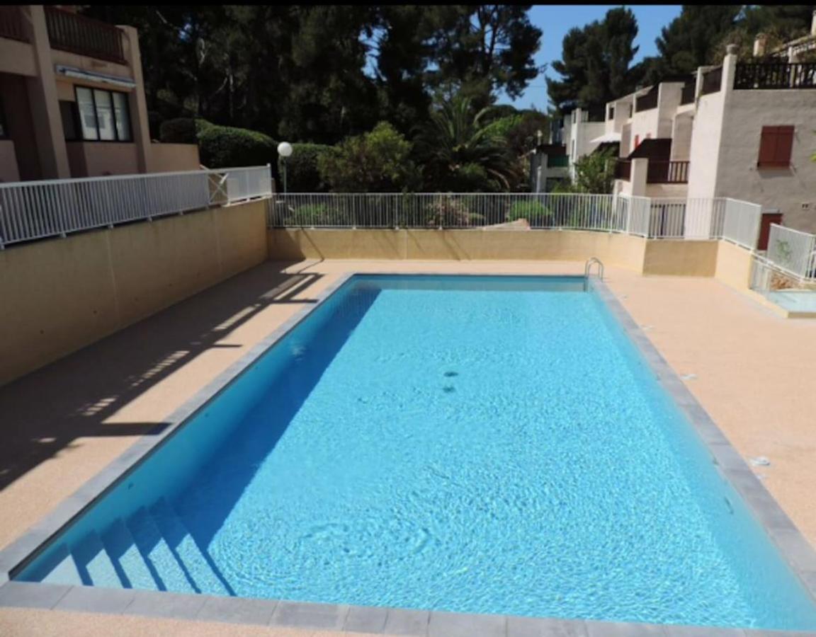 Studio 110 Grande Terrasse Proche Mer Bandol Buitenkant foto