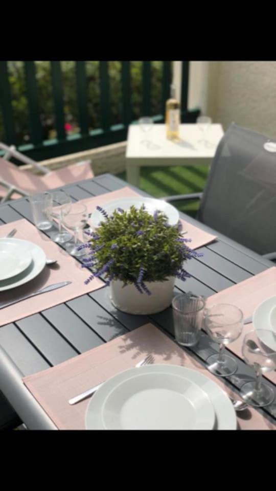 Studio 110 Grande Terrasse Proche Mer Bandol Buitenkant foto